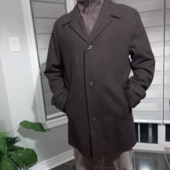 Button Down woolen Winter coat - Picture 7 of 7